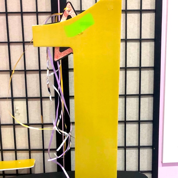 PARTY NUMBER XL Metallic Gold # 1 cutout can embellish for any occasion size 24” - Picture 4 of 4